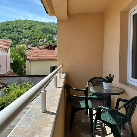 Misljenovic, U Centru Sokobanje, Na Pesackoj Zoni *